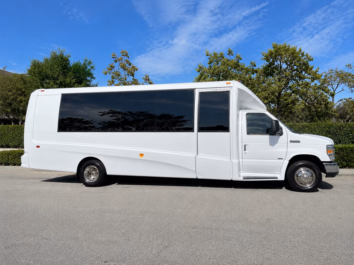 find and book transportation for your next concert or music festival 3