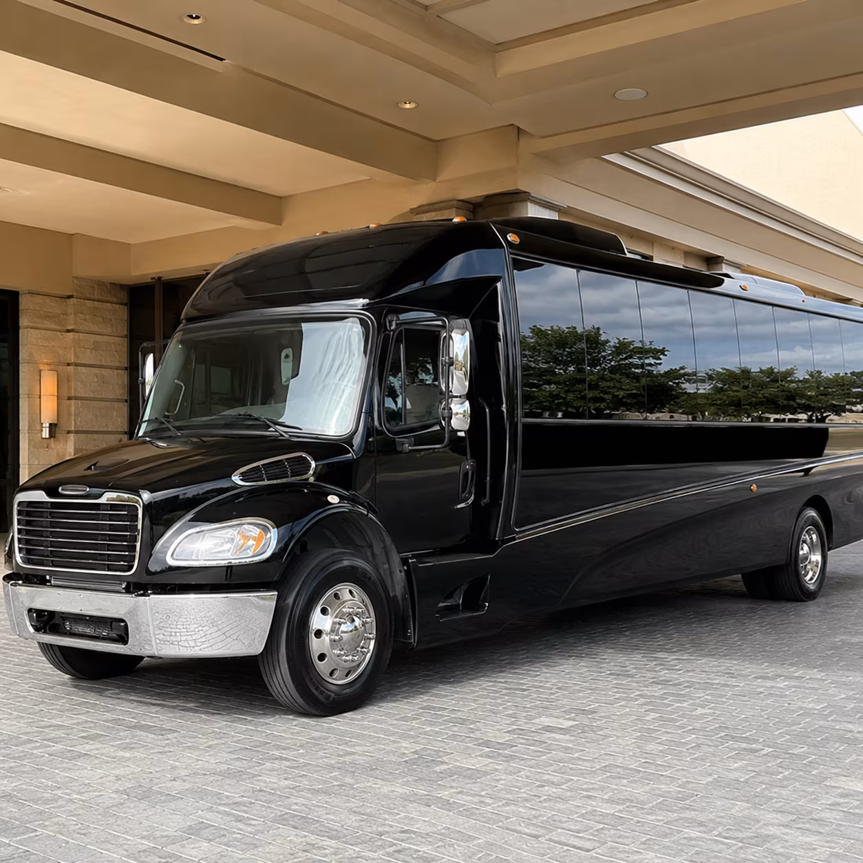 scranton 30 passenger minibus